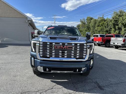 2025 GMC Sierra 3500 Denali