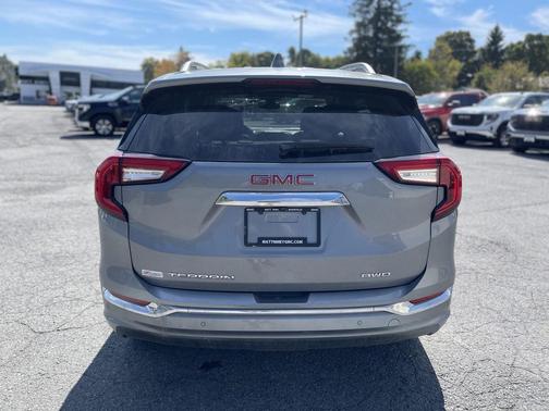 2024 GMC Terrain Denali