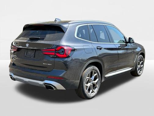 Dark Graphite Metallic 2024 BMW X3 xDrive30i