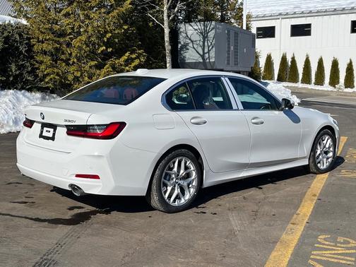 2026 BMW 330 xDrive NA