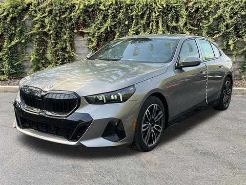 GREY 2027 BMW 530 i xDrive