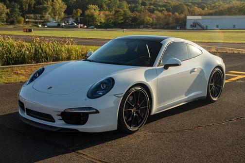2014 Porsche 911 Carrera 4S
