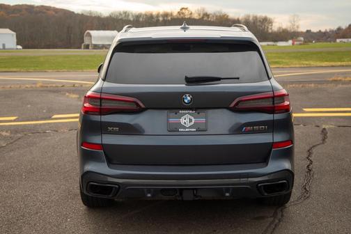 2021 BMW X5 M50i
