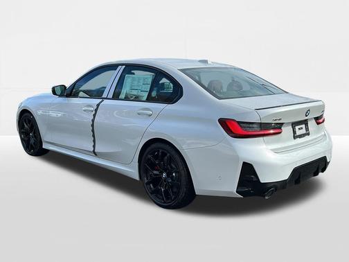 2026 BMW 330 xDrive NA