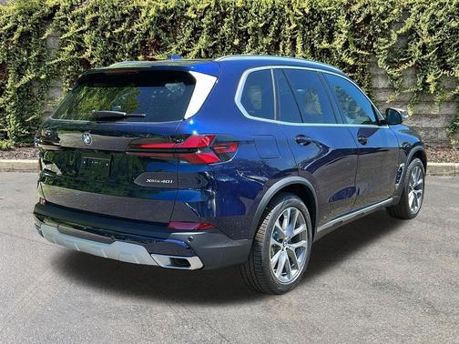 Tanzanite Blue II Metallic 2026 BMW X5 xDrive40i