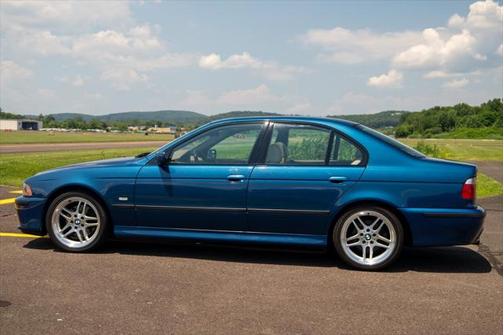 2003 BMW 540 540i