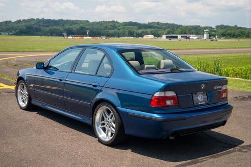 2003 BMW 540 540i