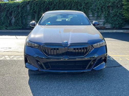 2026 BMW 530 i xDrive