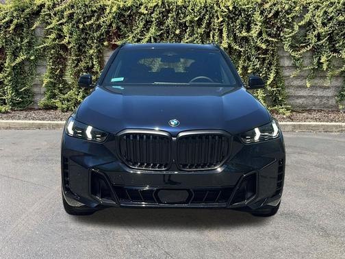 Carbon Black Metallic 2026 BMW X5 xDrive40i