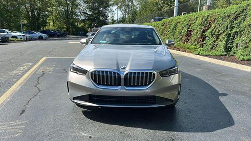 2026 BMW 530 i xDrive