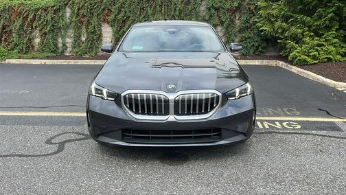 2026 BMW 530 i xDrive