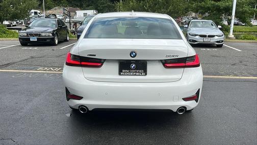 2022 BMW 330 xDrive