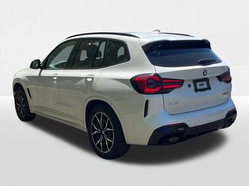Mineral White Metallic 2024 BMW X3 xDrive30i