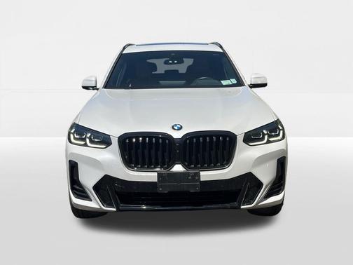 Mineral White Metallic 2024 BMW X3 xDrive30i