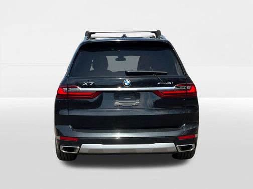 Black Sapphire Metallic 2020 BMW X7 xDrive40i