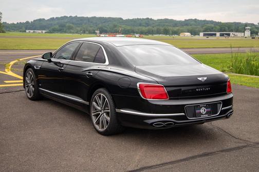2022 Bentley Flying Spur Hybrid Hybrid