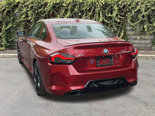 Vegas Red Metallic 2026 BMW M240 i xDrive