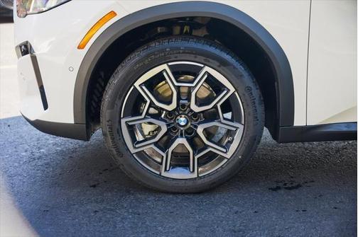 2025 BMW X2 xDrive28i