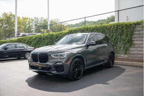 2021 BMW X5 M50i