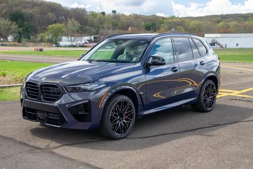 SEPIA_METALLIC 2024 BMW X5 M Base