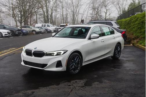 2025 BMW 330 i xDrive