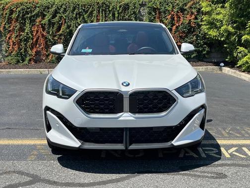 2025 BMW X2 xDrive28i