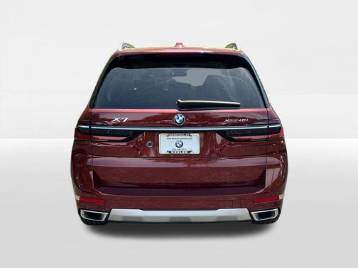 Aventurin Red Metallic 2024 BMW X7 xDrive40i