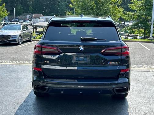 2023 BMW X5 M50i