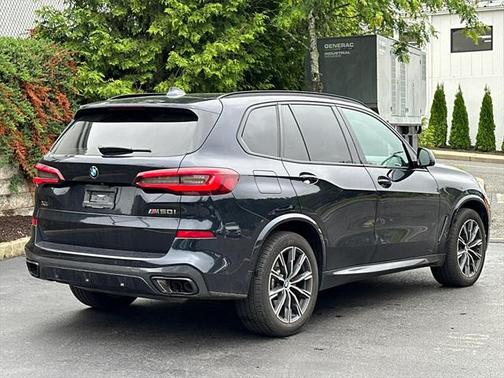 2023 BMW X5 M50i