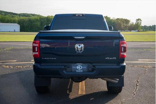 2022 RAM 2500 Limited Crew Cab 4x4 6'4' Box