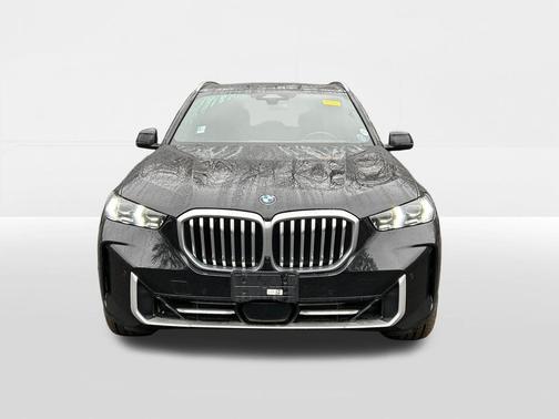 Black Sapphire Metallic 2024 BMW X5 xDrive40i