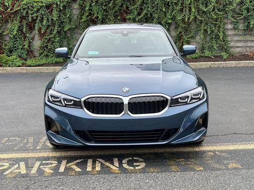 2025 BMW 330 i xDrive