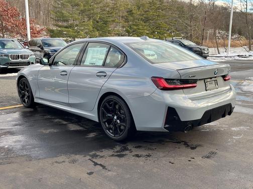 2026 BMW 330 i xDrive