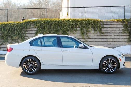 2018 BMW 330 xDrive