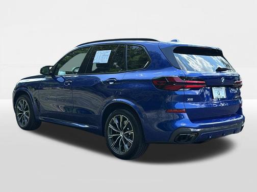 BLUE 2026 BMW X5 M60i