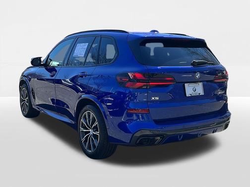 Marina Bay Blue Metallic 2024 BMW X5 M60i