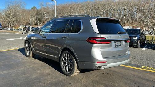 2026 BMW X7 xDrive40i