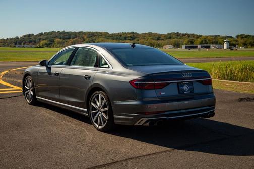 2023 Audi S8 4.0T