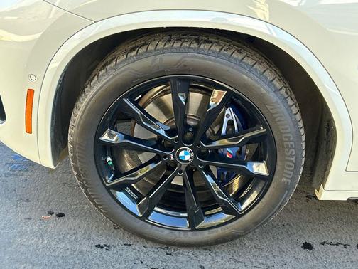 2023 BMW X3 M40i