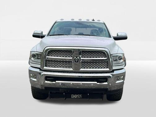 Bright White Clearcoat 2017 RAM 2500 Laramie Crew Cab 4x4 6'4' Box