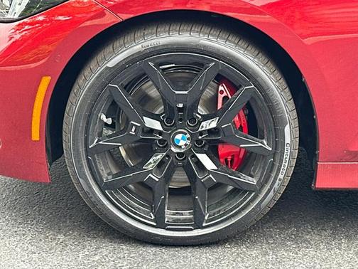 2025 BMW 330 i xDrive