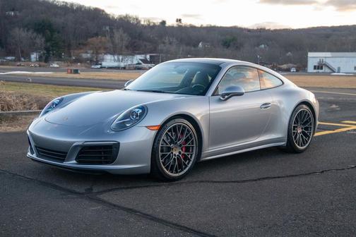 2017 Porsche 911 Carrera 4S
