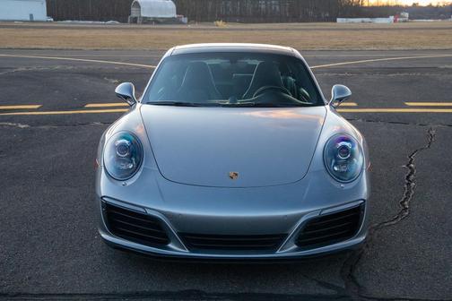 2017 Porsche 911 Carrera 4S