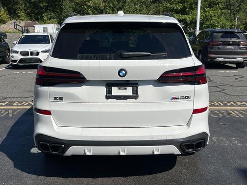 2026 BMW X5 M60i
