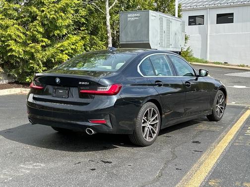 2022 BMW 330 xDrive