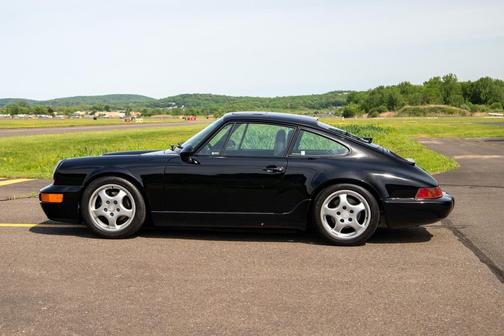 BLACK 1990 Porsche 911 Carrera