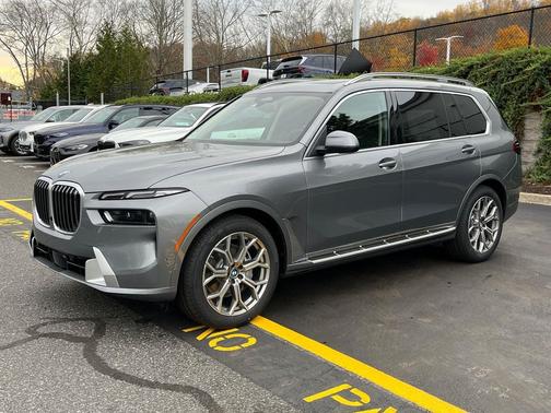 2026 BMW X7 xDrive40i