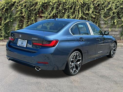 Arctic Race Blue Metallic 2026 BMW 330 xDrive