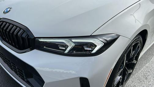 2025 BMW 330 i xDrive