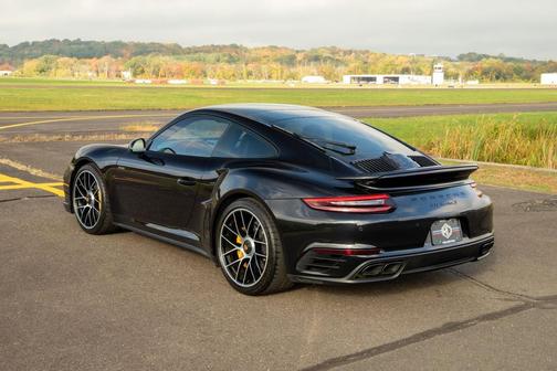 2018 Porsche 911 Turbo S